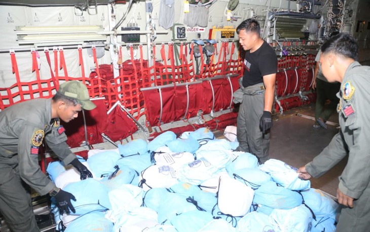 TNI Kirim 27 Ton Bantuan untuk Korban Gempa NTT