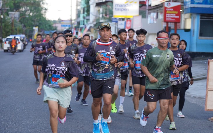 Ribuan Pelari Meriahkan Kawal Samudera Run, Sambut HUT ke-68 Korem 023/KS dan HUT ke-81 Kemerdekaan RI