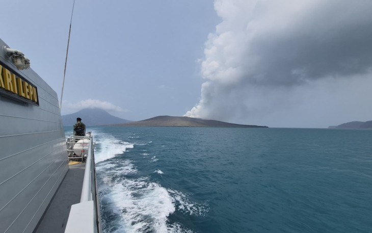 Pemantauan Aktivitas Gunung Anak Krakatau dan Pencarian Lima Jurnalis di Selat Sunda