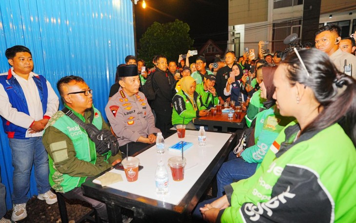 Kapolri saat Interaksi-Serap Aspirasi Ojol di Kedai Ado Presisi 