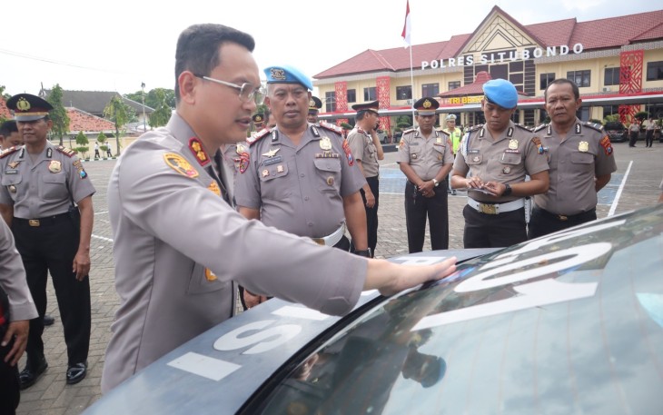 Polres Situbondo Pasang QR Aduan Propam Polri di Kendaraan Dinas