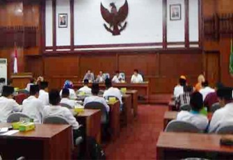 Rapat finalisasi kepanitiaan Rakornas KPI dan Hasiarnas di Pola Bappeda Bengkulu, Rabu (15 /03/2017).