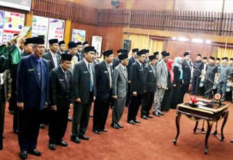 Pelantikan dan Pengambilan Sumpah Pejabat Pimpinan Tinggi Pratama dan Administrator Di Lingkungan Pemprov Bengkulu, Rabu (12/04/2017).