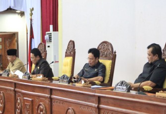 Rapat paripurna DPRD Provinsi Bengkulu, Selasa (2/5).