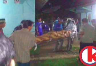 Korban saat dibawa ke rumah duka