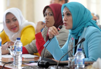 Ketua DPRD Kota Bengkulu Erna Sari Dewi