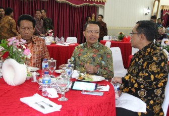 Plt Gubernur Bengkulu Rohidin Mersyah pada Pisah Sambut Kepala Kanwil Kemenkumham (Kementerian Hukum dan Hak Asasi Manusia) Bengkulu, di Balai Semarak Raya, Rabu (02/08).