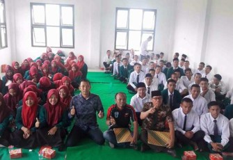 Seminar Hukum Tata Negara dengan tema "Mahasiswa HTN untuk Bangsa dan Negara, Sabtu (16/9/2017).