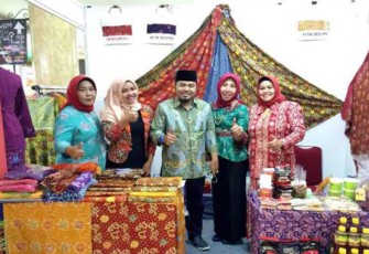 Pemkot Bengkulu melalui Dinas Koperasi dan UKM Kota Bengkulu turut berpatisipasi dalam BITTEC ( Bandung Invesment, Tourism, Trade & Export Commodity) EXPO 2016 di BTC FASHION Mall Bandung, Jawa Barat