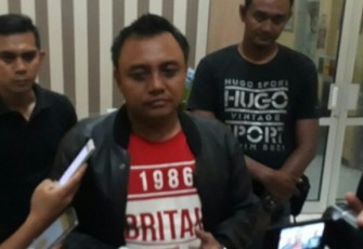 Kapolres Bengkulu Utara AKBP Ariefaldi memberikan keterangan terkait OTT