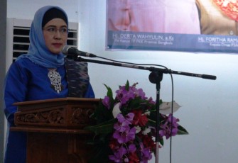 Hari Ibu-Ketua TP PKK Provinsi Bengkulu Dertra Wahyulin Rohidin sambutan pada Peringatan Hari Ibu Ke-89 Tahun 2017.