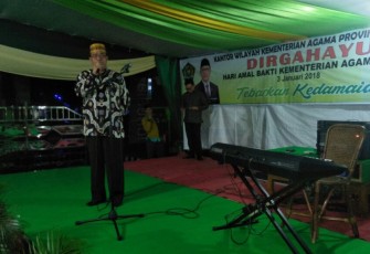 Kakanwil Kemenag Drs. H. Bustasar. MS, M.Pd