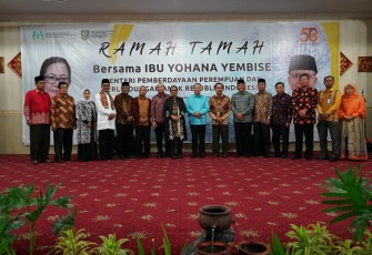 Foto Bersama usai Penandatangan Mou