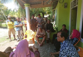 Waka II  Teuku Zulkarnain,  Anggota Komisi II dan III DPRD Kota Bengkulu Sidak Disambut Warga Rt 14 Rw 01 Kelurahan Teluk Sepang