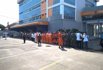Suasana dan aktifitas Simulasi Penanganan Tanggap Bencana (Field Test Exercise) bersama Tim SAR PP 2018 di RS Kota Bengkulu.