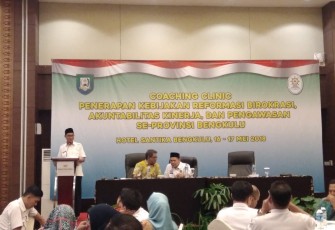 Coach Clinic Penerapan Kebijakan Reformasi Birokrasi, Akuntabilitas Kinerja dan Pengawasan Se-Provinsi Bengkulu di Santika Hotel Bengkulu, Rabu(15/5).