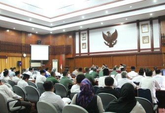 Rapat perencanaan Pembentukan Panitia Penyelenggaraan Hari Ulang Tahun Kemerdekaan.
