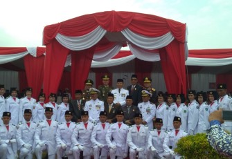 Plt Gubernur Bengkulu Rohidin Mersyah Foto Bersama 
