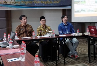 Asisten III Setda Provinsi Bengkulu Gotri Suyanto membuka FGD Pembuatan Masterplan Pengembangan Pariwisata Daerah Provinsi Bengkulu
