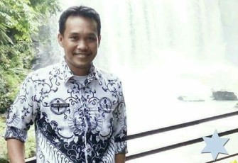 Ketua PGRI Lubuklinggau, Erwin