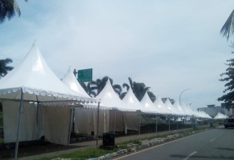 Sejumlah lapak nampak masih kosong