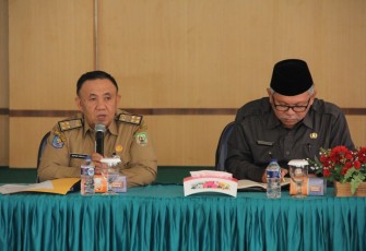 Sektretaris Daerah Provinsi Bengkulu Nopian Andusti membuka Rapat dalam rangka pelaksanaan Tuan Rumah Pemutakhiran Data Pengawasan Tingkat Nasional