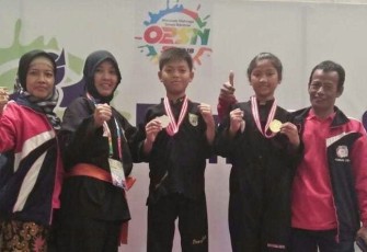 pelajar Kota Bengkulu yang mewakili Provinsi Bengkulu dicabang olahraga Pencak Silat berhasil raih empat medali sekaligus yang terdiri 1 medali emas, 1 medali perak, dan 2 medali perunggu