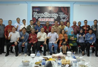 Plt Gubernur Bengkulu Rohidin Mersyah  Foto Bersama 