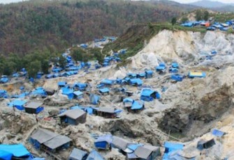 Aktivitas Tambang Emas Ilegal di Gunung Botak, Kabupaten Buru, Maluku