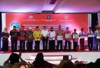  Gubernur Bengkulu Rohidin Mersyah Foto Bersama 