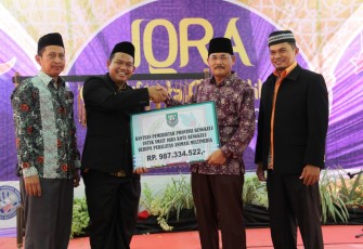 Mewakili Gubernur Bengkulu, Staf Ahli Gubernur Bengkulu Bidang Ekonomi Keuangan dan Pembangunan Sumarno hadir dan meresmikan Penutupan Iqra Creatifiesta Competition.