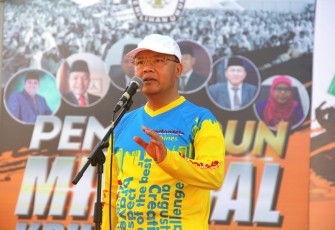 Gubernur Bengkulu Rohidin Mersyah Memberikan Sambutan Dalam Pemilu RUN Milenial  2019