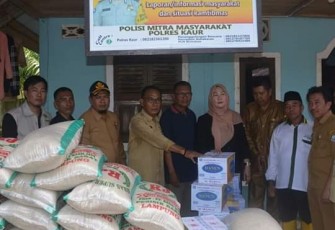 Wabup Kaur Berikan Bantuan ke Korban Banjir dan Longsor