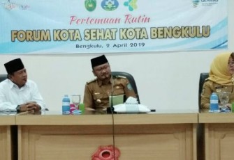 Sekretaris Daerah Kota Bengkulu Marjon Dalam Pertemuan Rutin Forum Kota Sehat