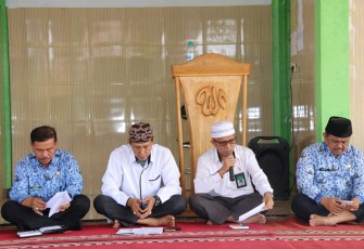Kasi Bimmas Islam, Sumaryatim, S.H.I Kementerian Agama Bengkulu Tengah Pimpin Rapat 