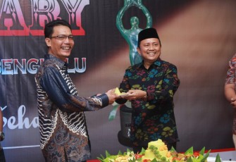 Pemprov Bengkulu Apresiasi Malam Manusia Bintang Puisi RMOL Bengkulu