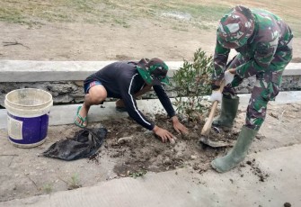 TNI Juga Pelopori Penghijauan di Desa Sasaran TMMD
