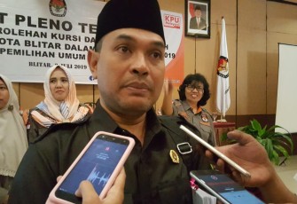 Ketua KPU Kota Blitar Choirul Umam