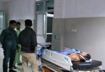 Jasad korban saat dilarikan ke RSUD M.Yunus dari hotel