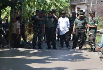 Warga Diminta Untuk Menjaga Jalan TMMD
