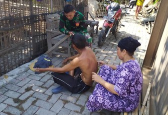 TNI Yang "Lihai" Pengobatan Herbal Tularkan Ilmu Kepada Warga