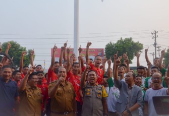 Kapolres dan Sekda Asahan Lepas Tim Sepak Bola U14 dan U16