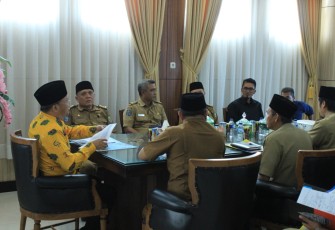 Gubernur Bengkulu Rohidin Mersyah Pimpin Rapat 