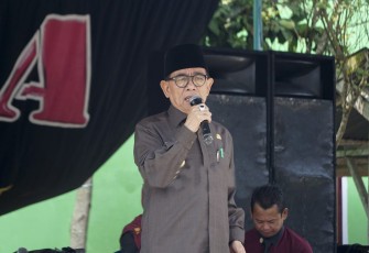Bupati Kepahiang Dr Ir Hidayattullah Sjahid