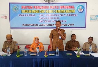 Kepala Dinas Pendidikan Labuhanbatu Drs. H Sarimpunan S.Pd
