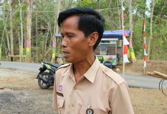TNI Berikan Materi Pendidikan Sekolah Kepada Anak-anak