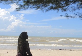 Balongan, wisata pantai di jalur pantura