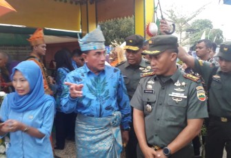 Komandan Kodim 0209 Labuhanbatu Letkol Inf Santoso Bersama Gubernur Sumatra Utara Edi Rahmayadi