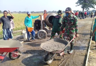 Semangat TNI Dan Rakyat Klaten Rampungkan Karya Bhakti Mandiri