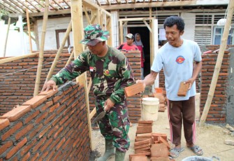 Kopda Sapto Seorang TNI yang Ahli Membangun